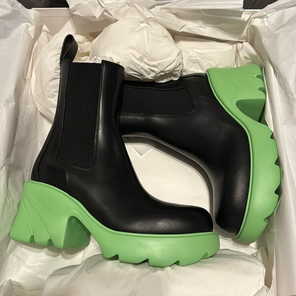 Bottega Veneta Flash Leather Chelsea Boots
